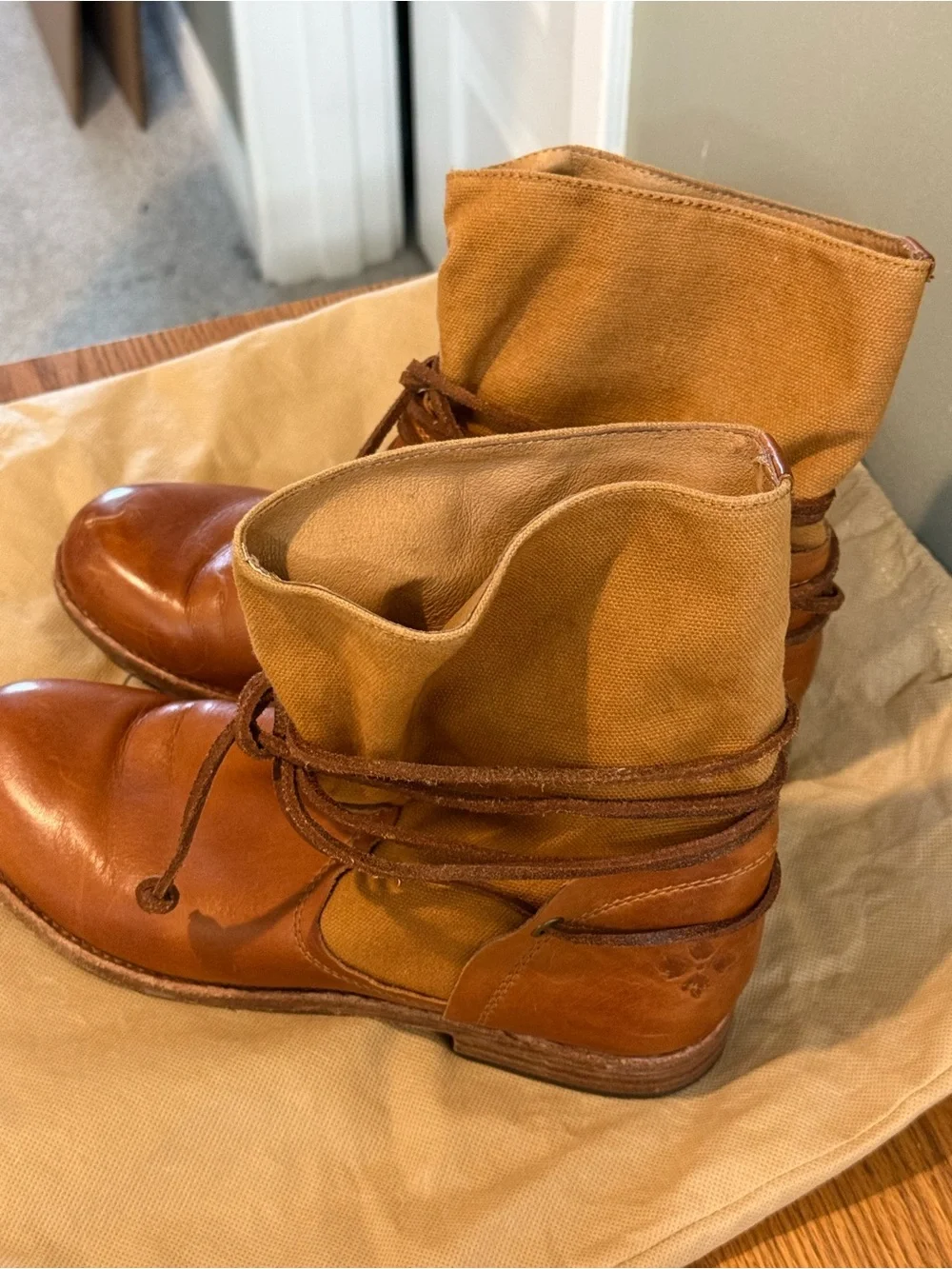 Patricia Nash Sabbia Brown Leather Canvas Womens Boots Size 8.5 w Bag
